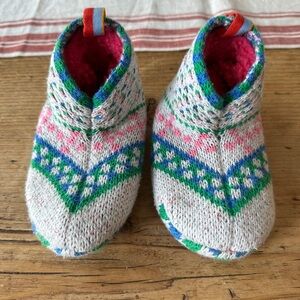 Bombas youth kid toddler gripper slippers colorful knit 5-7 toddler